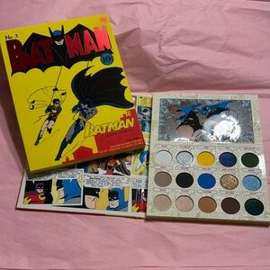 Kylie x Batman Eyeshadow Palette